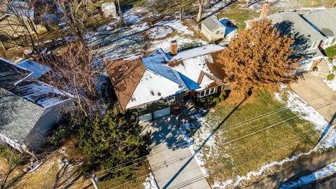 $425,000 | 9948 Rosehill Road, Lenexa, KS 66215