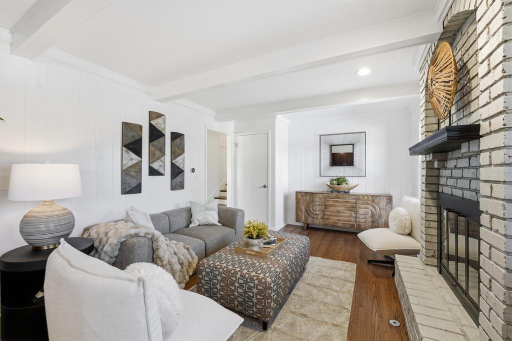 9948 Rosehill Road Lenexa, KS 66215 - Photo 7 of 41