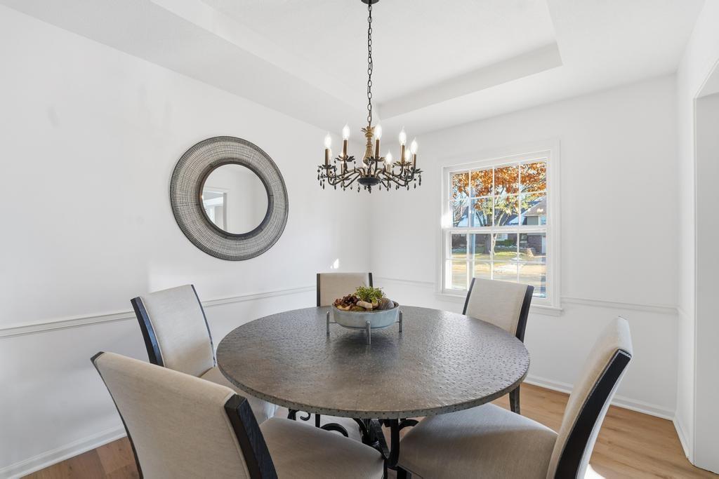 9948 Rosehill Road Lenexa, KS 66215 - Photo 8 of 41