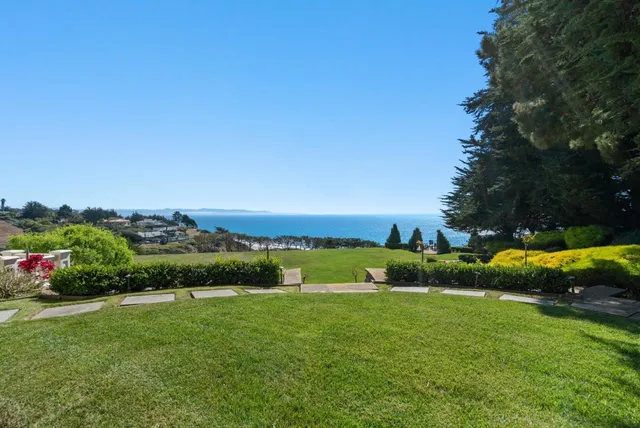 $10,950,000 | 112 Holiday Drive, La Selva Beach, CA 95076