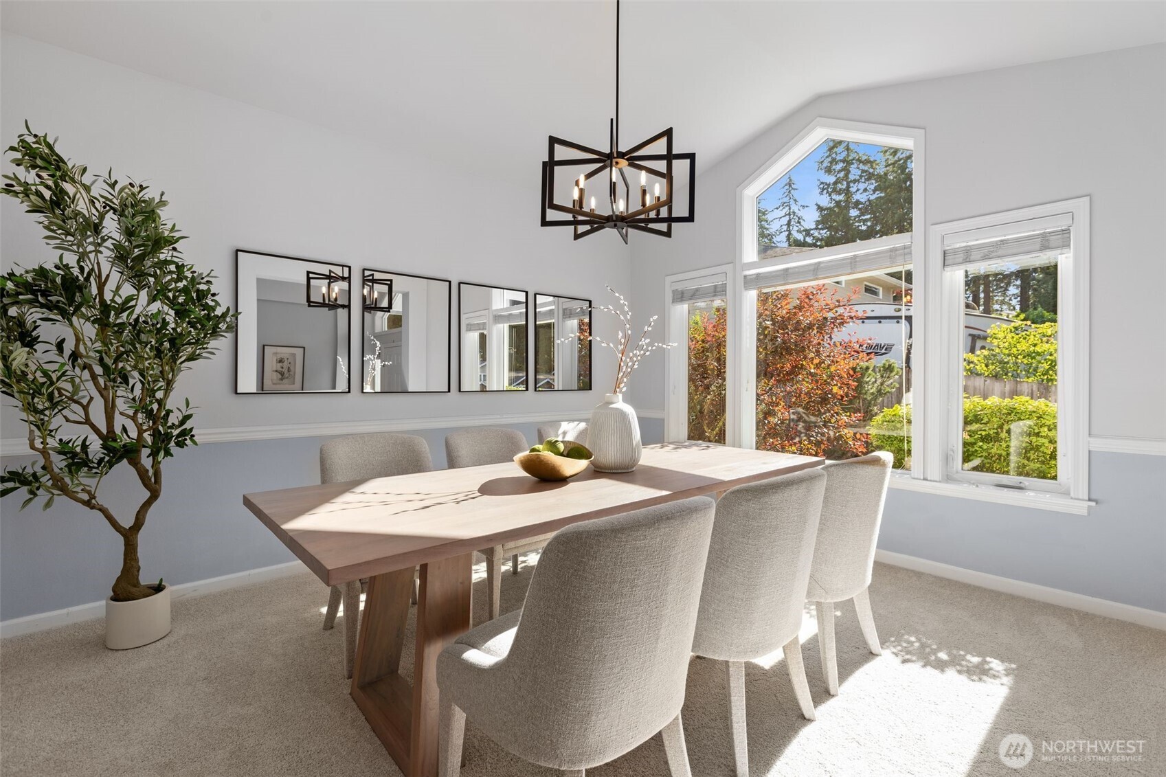 1756 Monroe Avenue Northeast Renton, WA 98056 - Photo 9 of 36