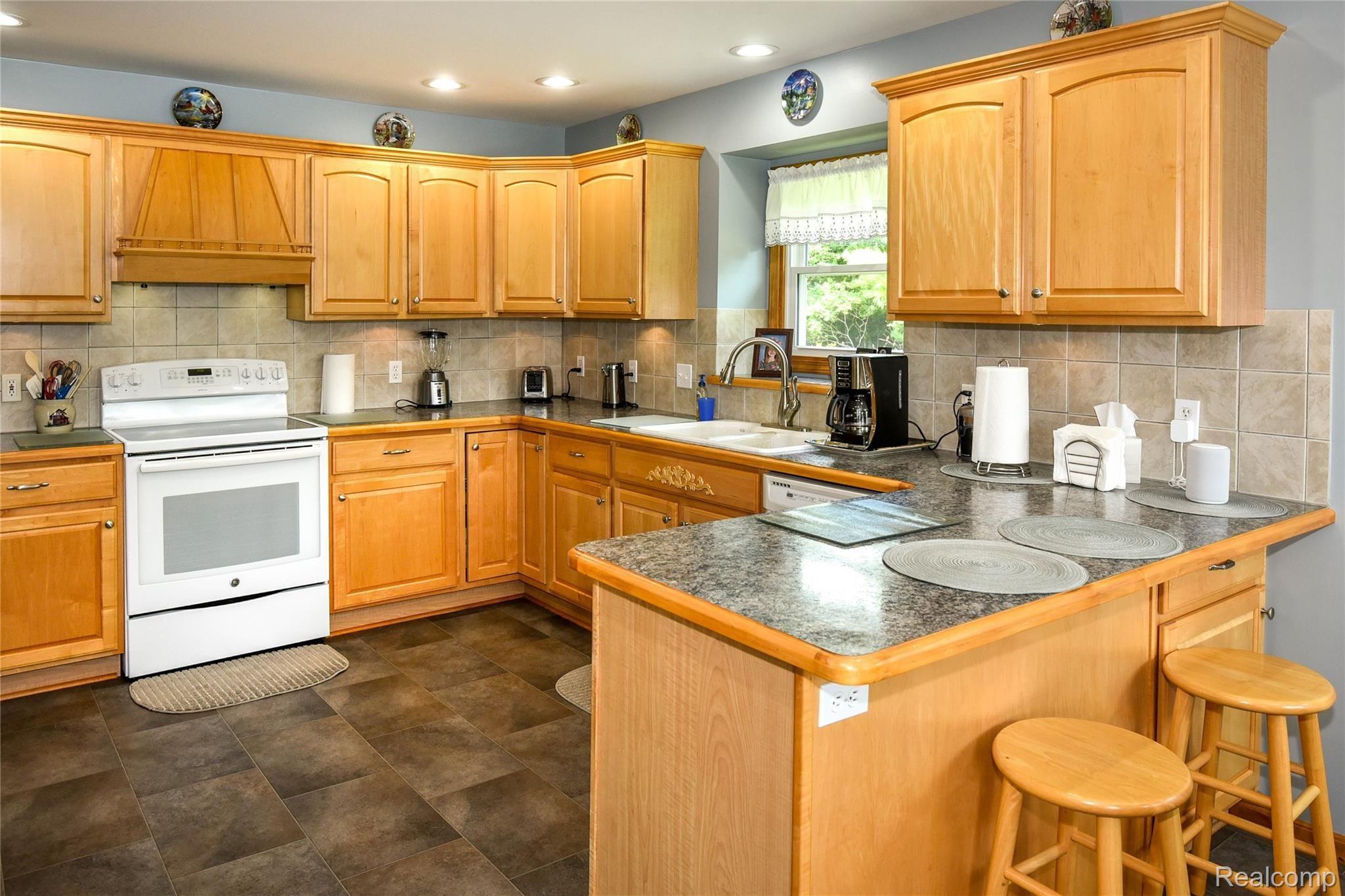 391 West Coulter Road Lapeer, MI 48446 - Photo 17 of 43 391 W Coulter by Wes Brooks (46).jpg