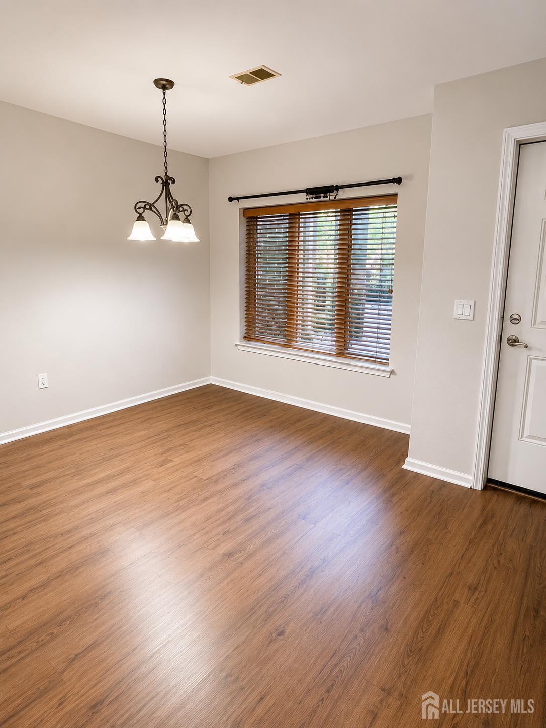 368 Rector Street, Unit 309 Perth Amboy, NJ 08861 - Photo 5 of 43