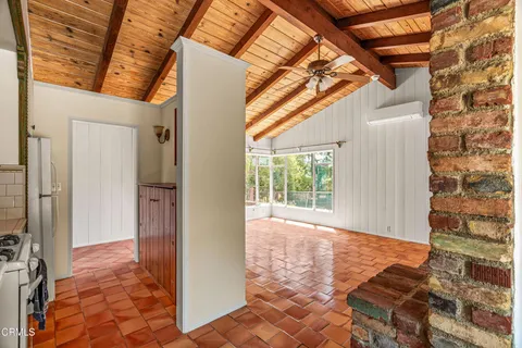 $1,589,000 | 2300 El Moreno Street, La Crescenta, CA 91214
