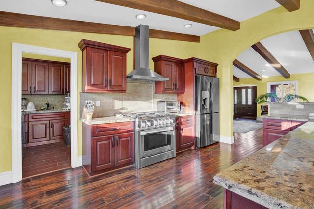 $2,199,000 | 2440 Los Alisos Drive, Fallbrook, CA 92028