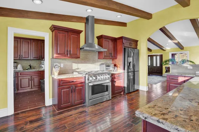 $2,199,000 | 2440 Los Alisos Drive, Fallbrook, CA 92028