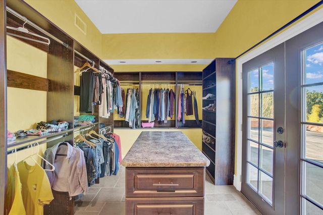 $2,199,000 | 2440 Los Alisos Drive, Fallbrook, CA 92028