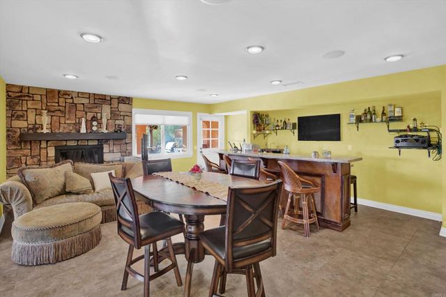 $2,199,000 | 2440 Los Alisos Drive, Fallbrook, CA 92028