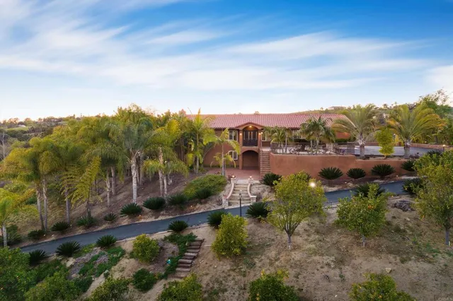 $2,199,000 | 2440 Los Alisos Drive, Fallbrook, CA 92028