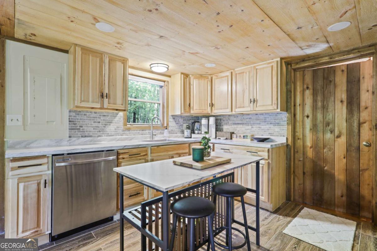 166 Nantahala Pass Road Blue Ridge, GA 30513 - Photo 11 of 42