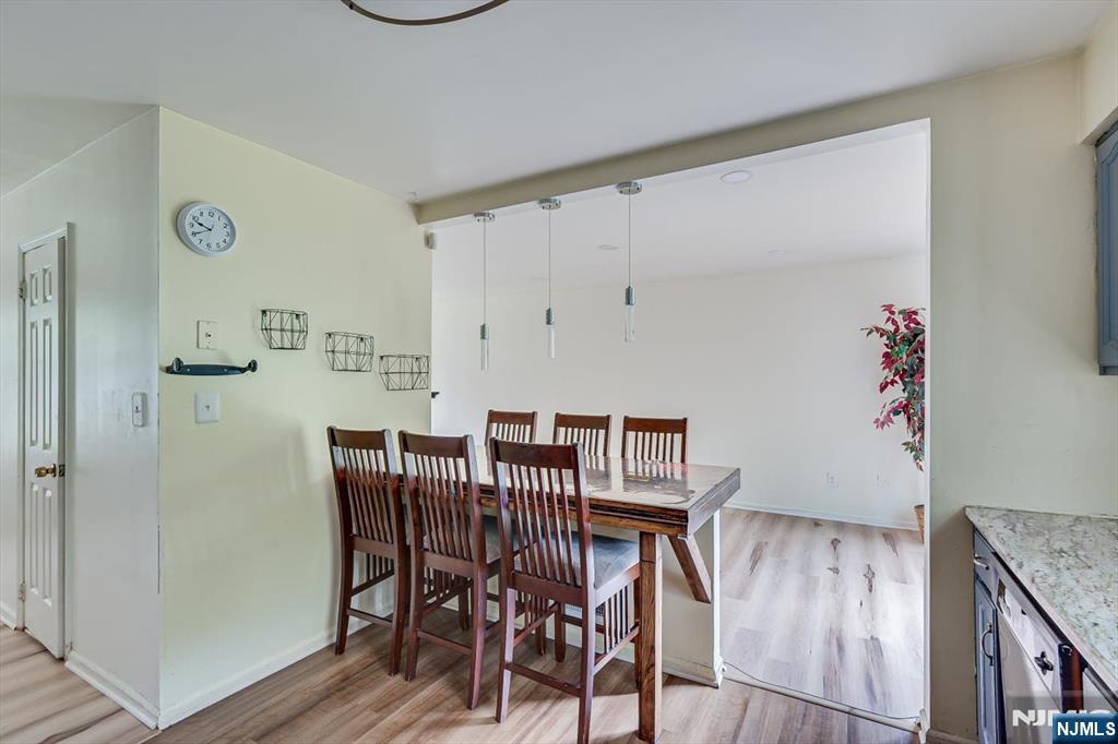 503 Timber Oaks Road, Unit 503 Edison, NJ 08820 - Photo 19 of 43 Gallery Image 19