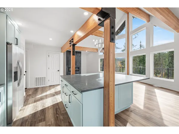 $875,000 | 138 Santiam Street, Gates, OR 97346