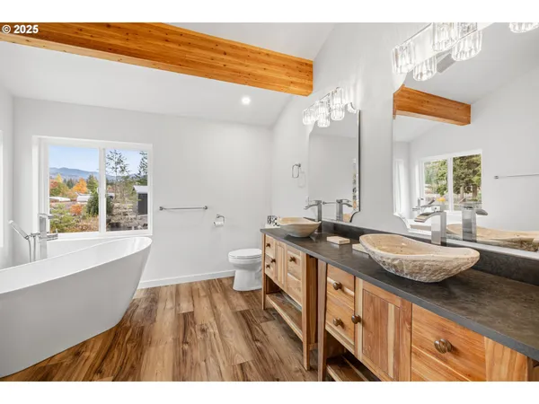 $875,000 | 138 Santiam Street, Gates, OR 97346