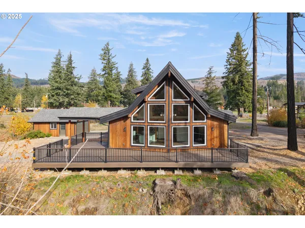 $875,000 | 138 Santiam Street, Gates, OR 97346