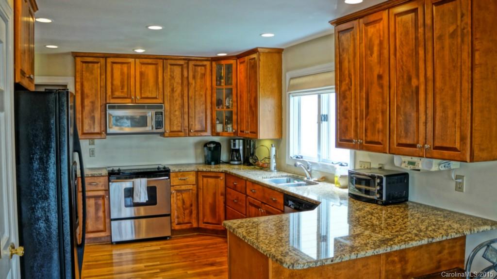 394 Oak Tree Road, Unit 4 Mooresville, NC 28117 - Photo 3 of 24 Gallery Image 3