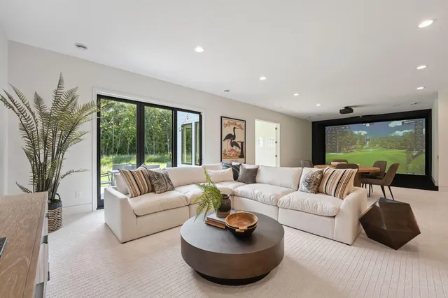 $1,625,000 | 705 Ensconced Way, Chaska, MN 55318