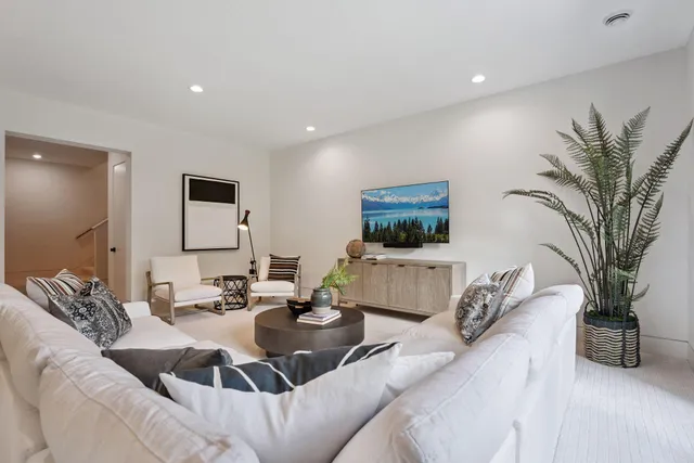 $1,625,000 | 705 Ensconced Way, Chaska, MN 55318