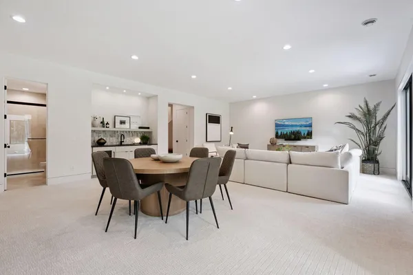 $1,599,900 | 705 Ensconced Way, Chaska, MN 55318