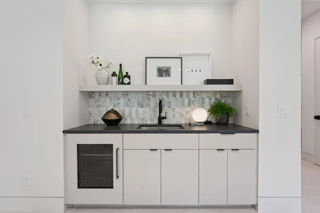 $1,625,000 | 705 Ensconced Way, Chaska, MN 55318