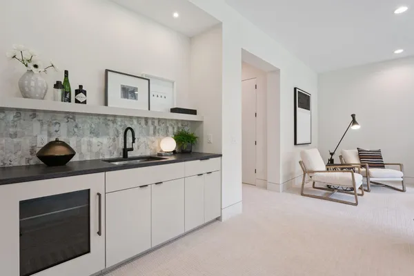 $1,599,900 | 705 Ensconced Way, Chaska, MN 55318