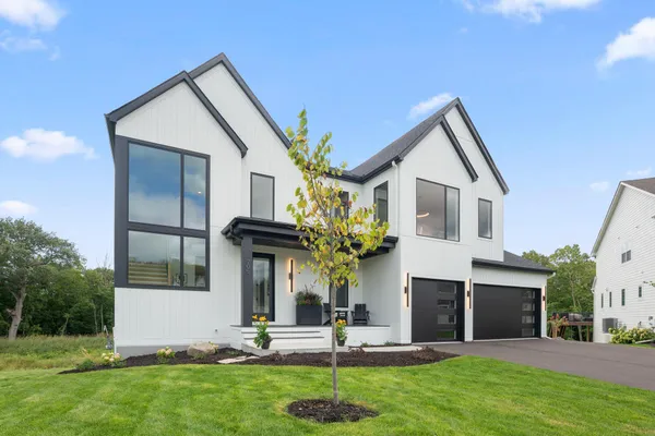 $1,599,900 | 705 Ensconced Way, Chaska, MN 55318