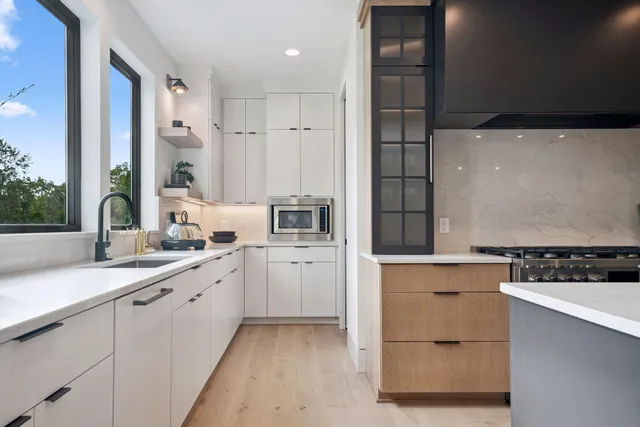 $1,625,000 | 705 Ensconced Way, Chaska, MN 55318