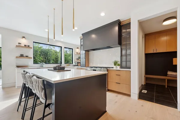 $1,599,900 | 705 Ensconced Way, Chaska, MN 55318