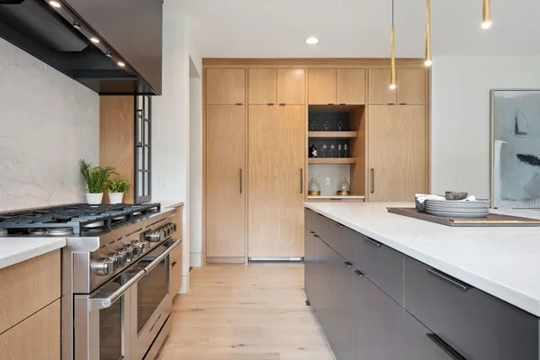 $1,599,900 | 705 Ensconced Way, Chaska, MN 55318