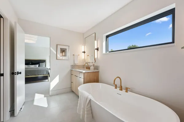 $1,599,900 | 705 Ensconced Way, Chaska, MN 55318