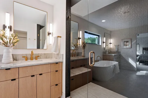 $1,599,900 | 705 Ensconced Way, Chaska, MN 55318