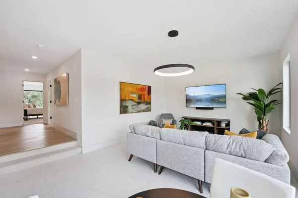 $1,599,900 | 705 Ensconced Way, Chaska, MN 55318