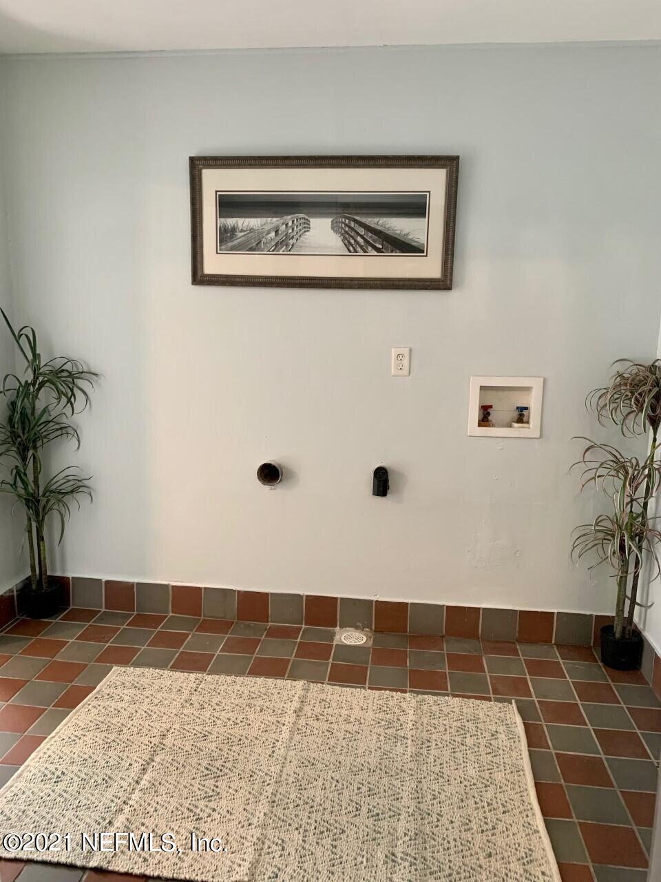 11661 Dewitt Road Jacksonville, FL 32218 - Photo 10 of 14 a view of an empty room