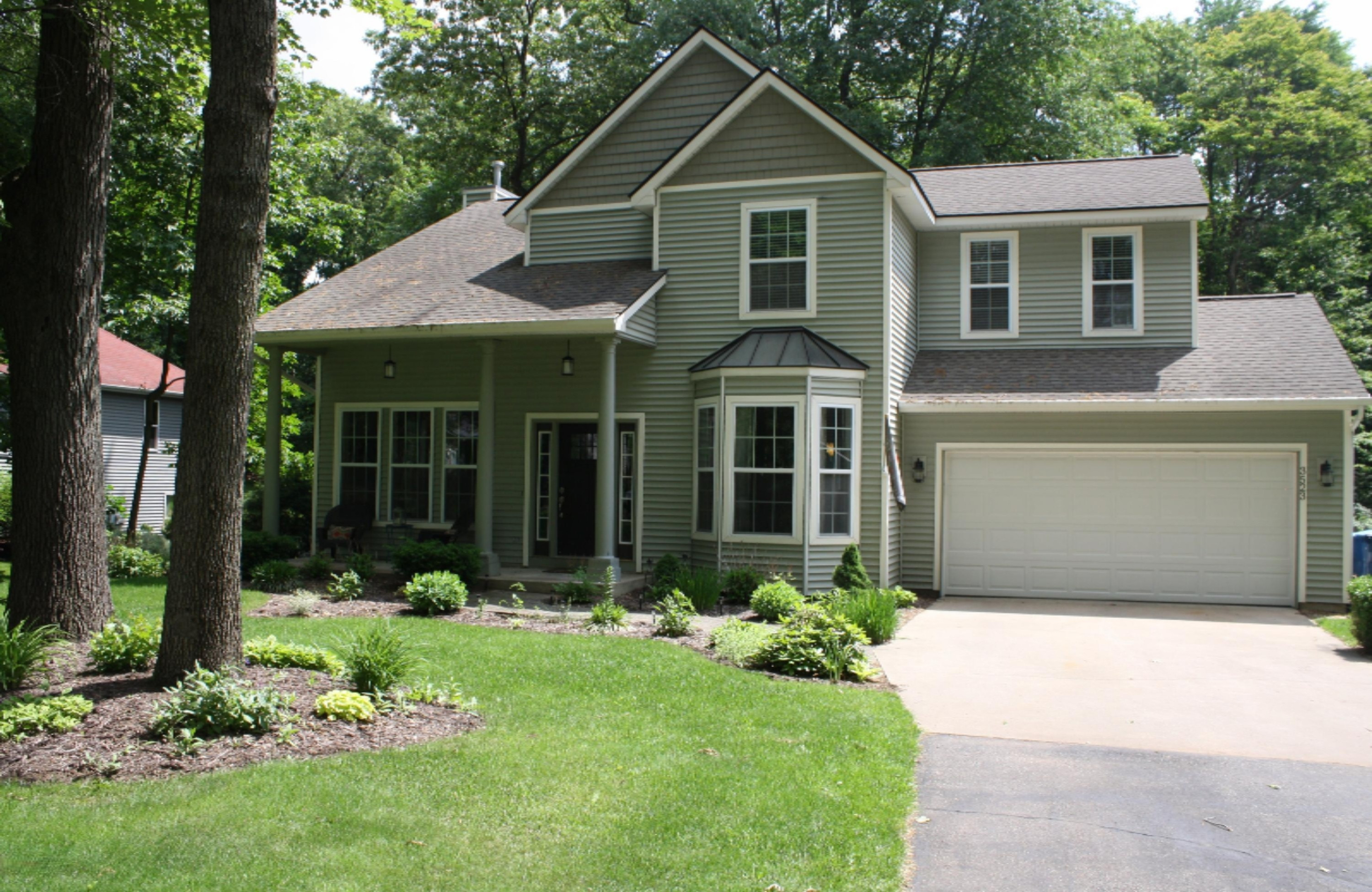 3523 Hathaway Road Kalamazoo, MI 49009 - Photo 1 of 29 IMG_6354