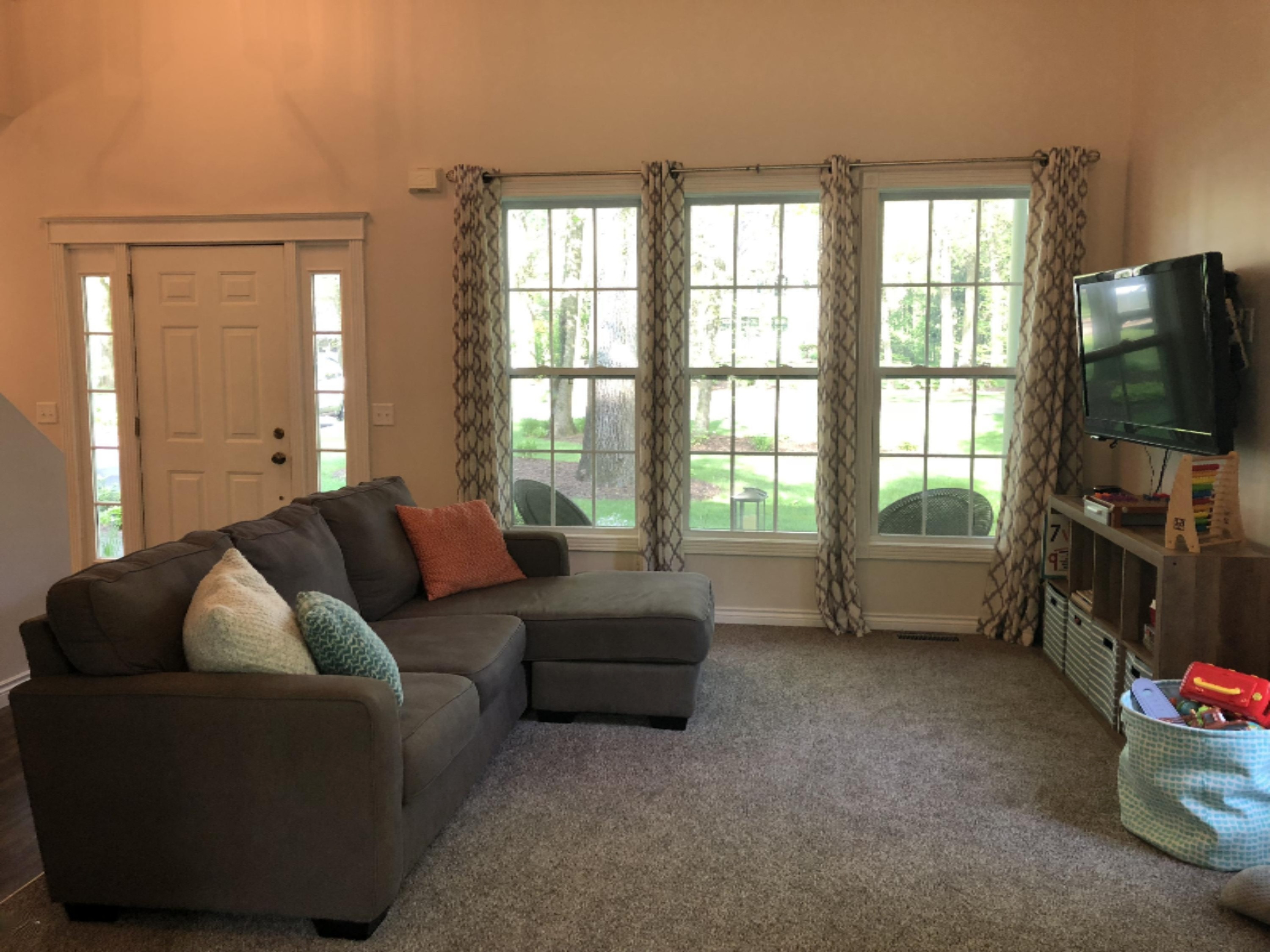 3523 Hathaway Road Kalamazoo, MI 49009 - Photo 5 of 29 living room 3
