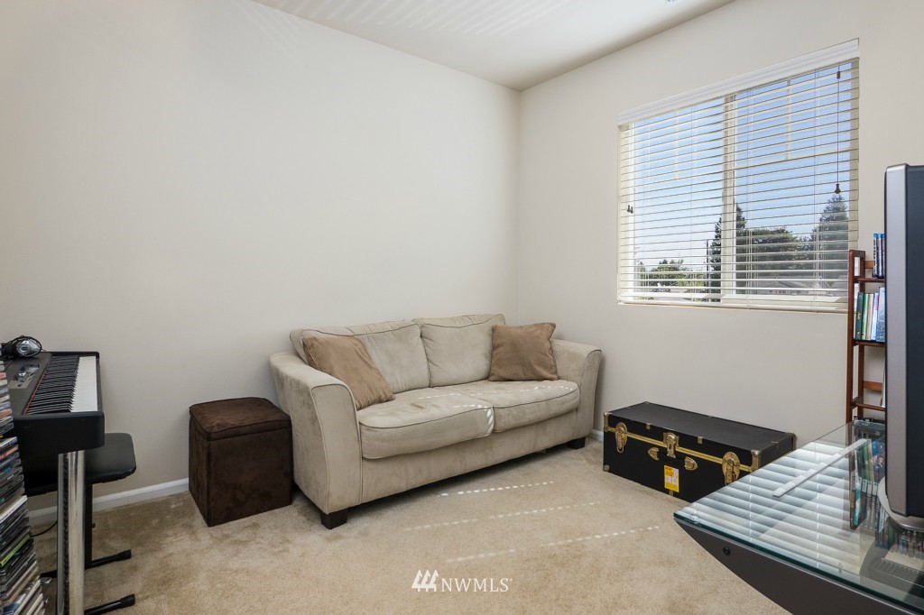 9902 30th Drive Southeast Everett, WA 98208 - Photo 10 of 13