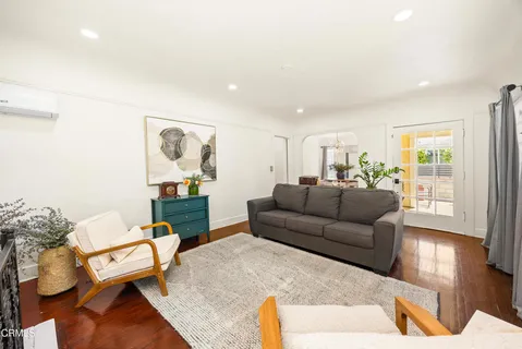 $1,299,000 | 2120-2122 Navarro Avenue, Altadena, CA 91001
