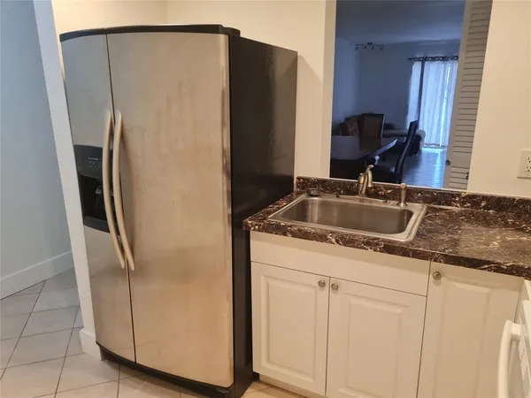 $1,500 | 300 Golden Isles Drive, Unit 104, Hallandale Beach, FL 33009