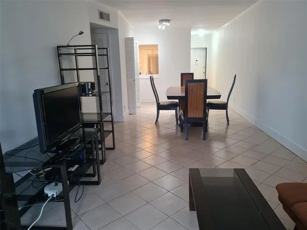 $1,500 | 300 Golden Isles Drive, Unit 104, Hallandale Beach, FL 33009