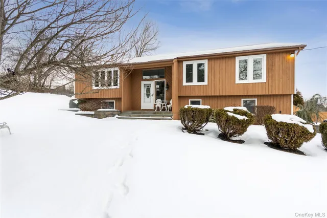 $749,999 | 20 Lake Road, Mahopac, NY 10541