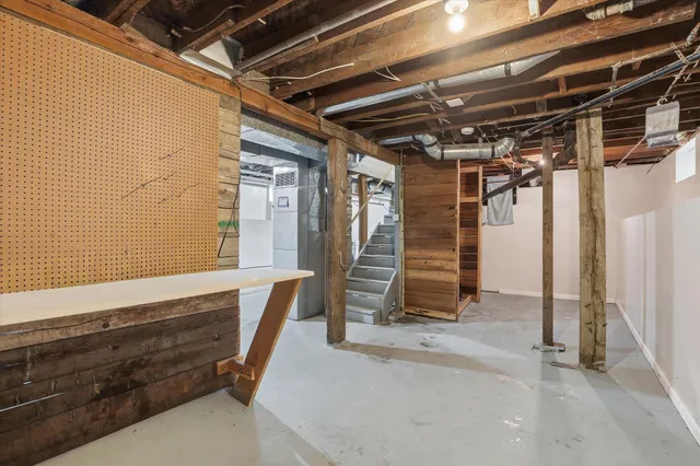 $299,999 | 1324 East Joseph Avenue, Spokane, WA 99208