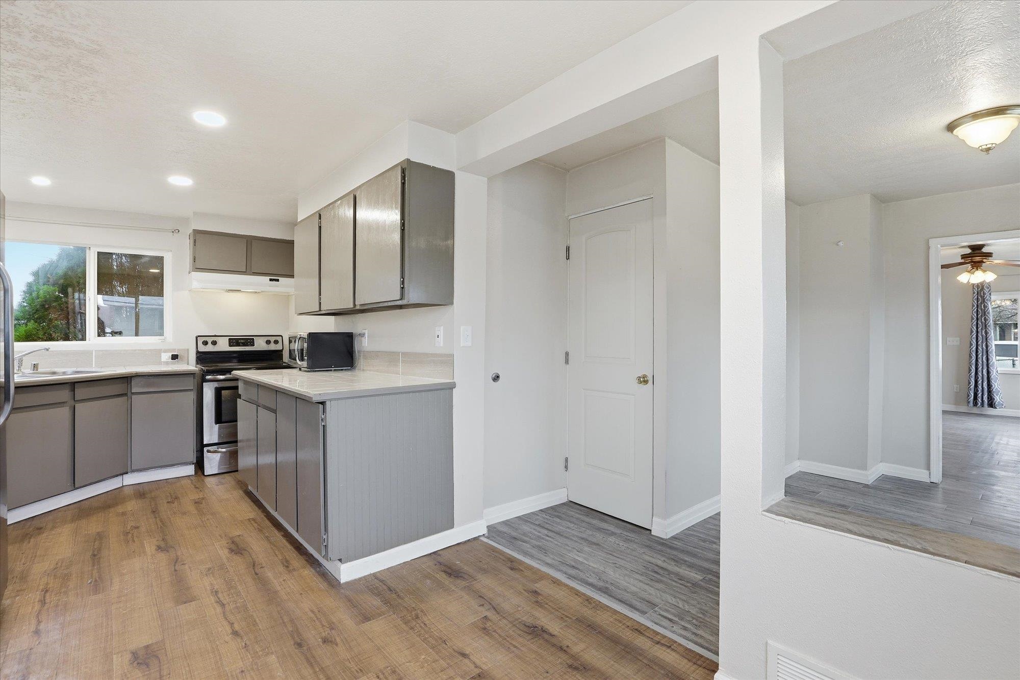 1324 East Joseph Avenue Spokane, WA 99208 - Photo 9 of 49