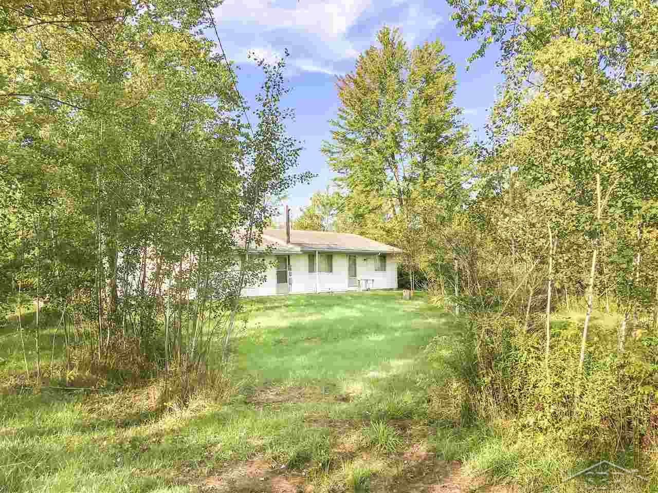 5700 Lyle Road Beaverton, MI 48612 - Photo 1 of 13 Front View