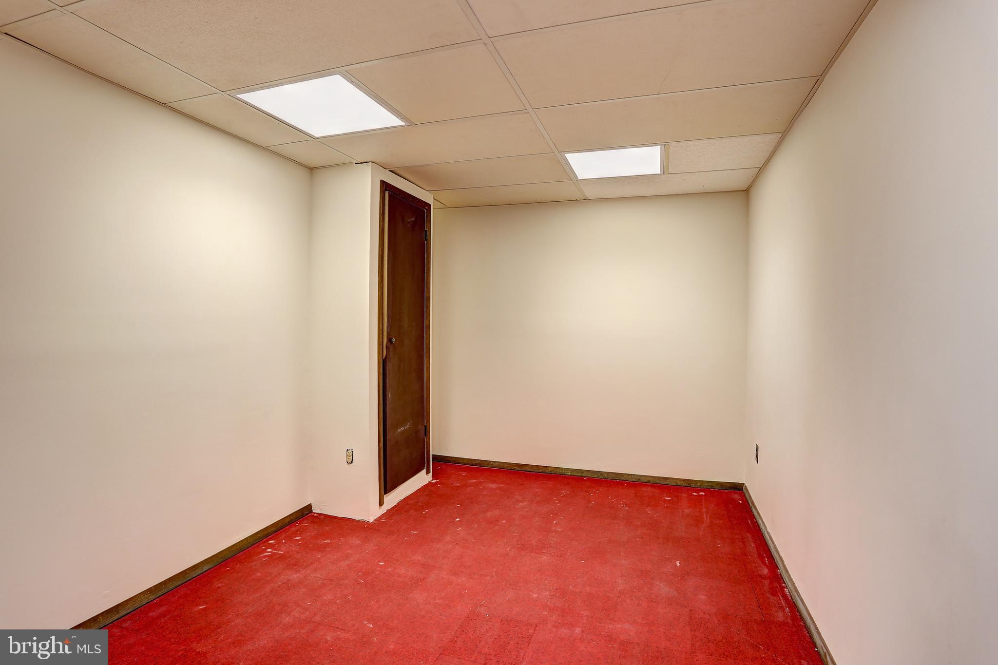 16009 Kent Road Laurel, MD 20707 - Photo 27 of 41 Den on lower level