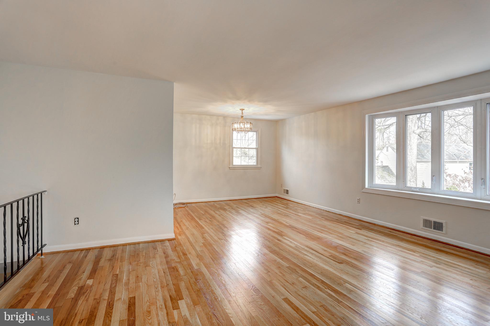 16009 Kent Road Laurel, MD 20707 - Photo 4 of 41 Tons of natural night and fresh paint