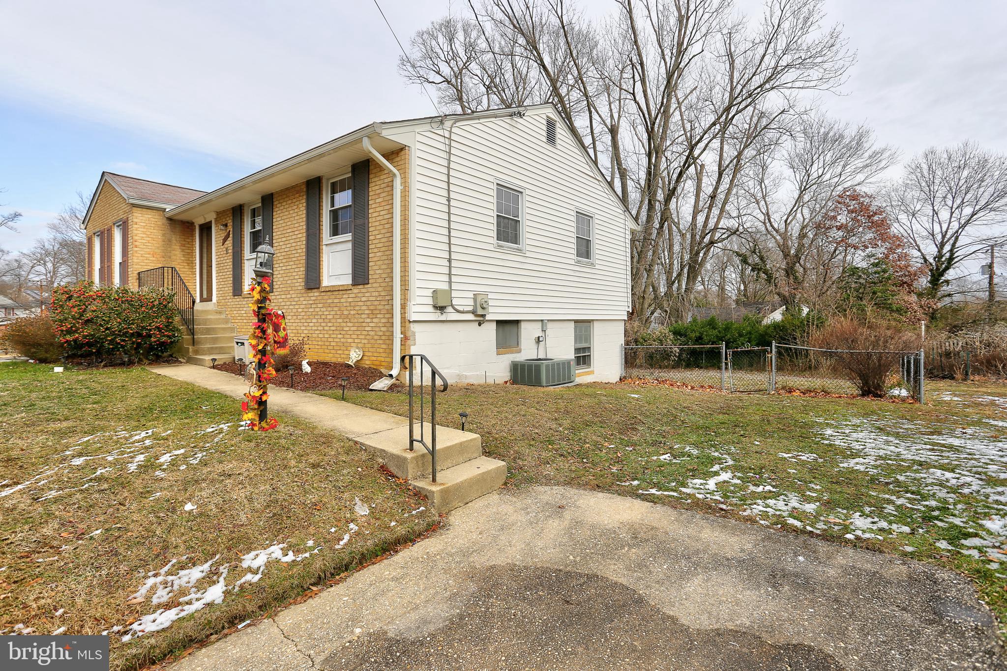 16009 Kent Road Laurel, MD 20707 - Photo 37 of 41 tons of parking!