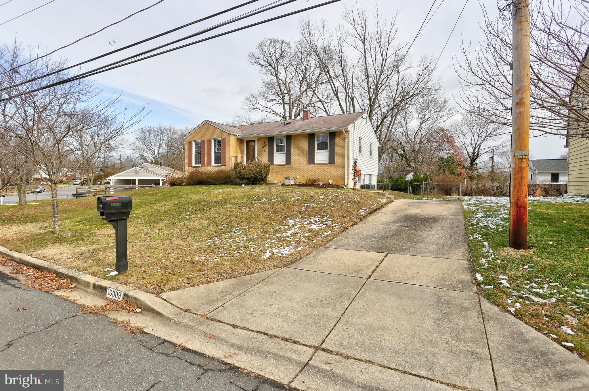 16009 Kent Road Laurel, MD 20707 - Photo 38 of 41 Nice long driveway