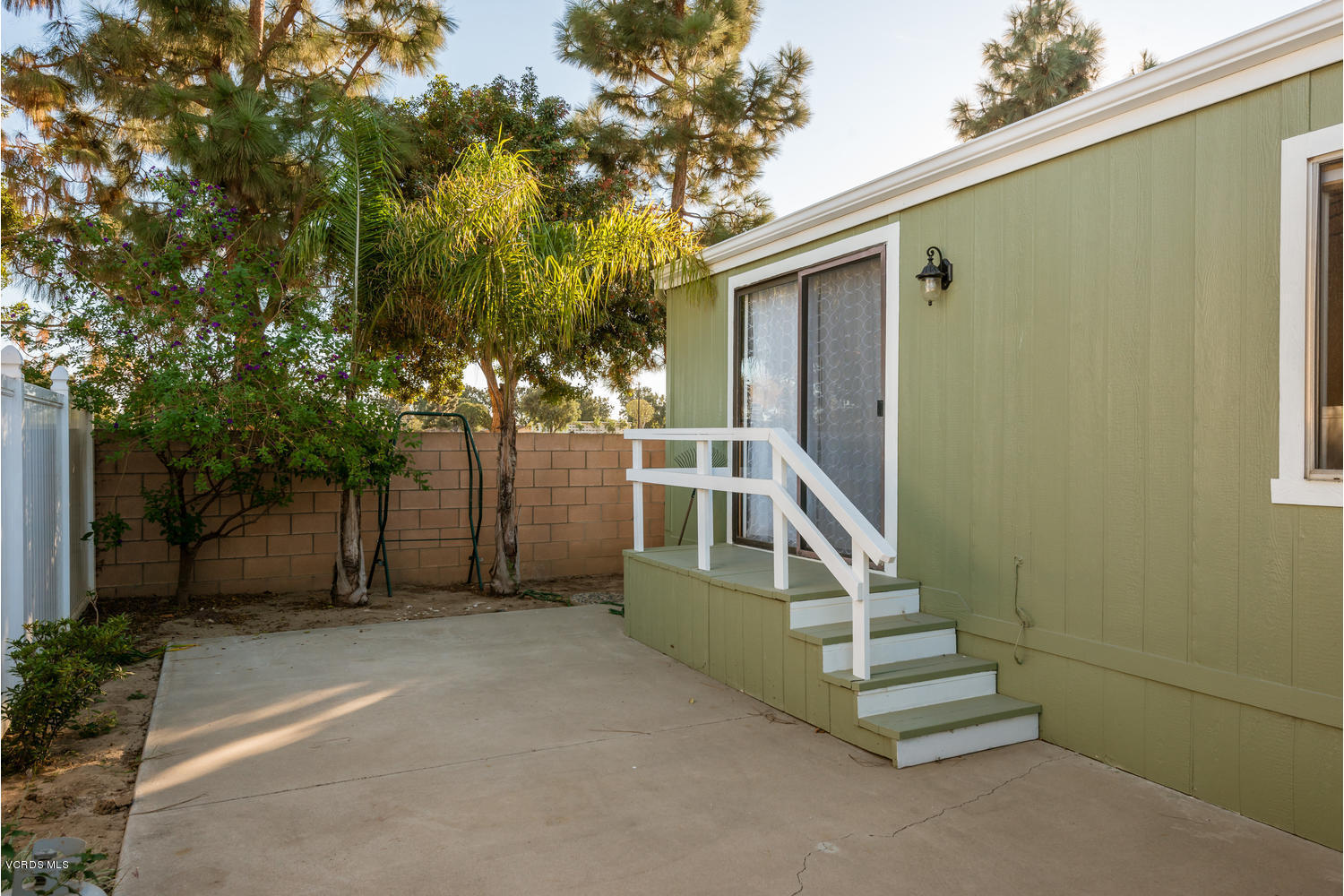 470 Raspberry Place, Unit 30 Oxnard, CA 93036 - Photo 3 of 21 a view of entryway