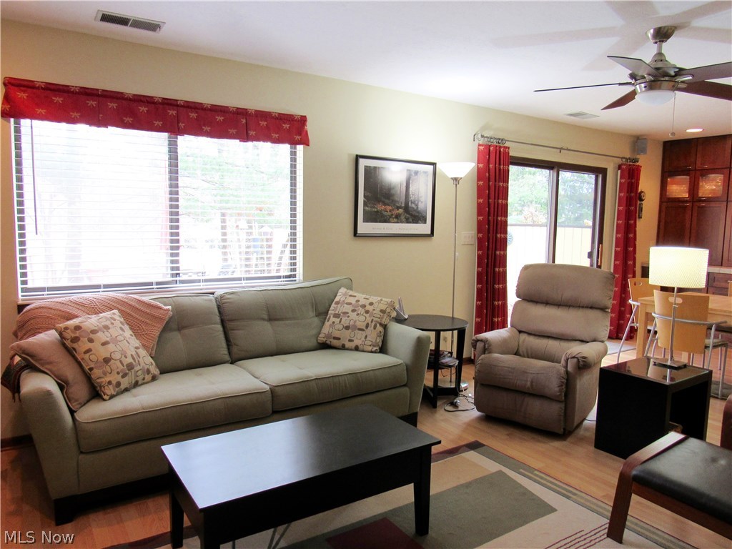 787 Hampton Ridge Drive Akron, OH 44313 - Photo 13 of 32 Newer laminate flooring in family room