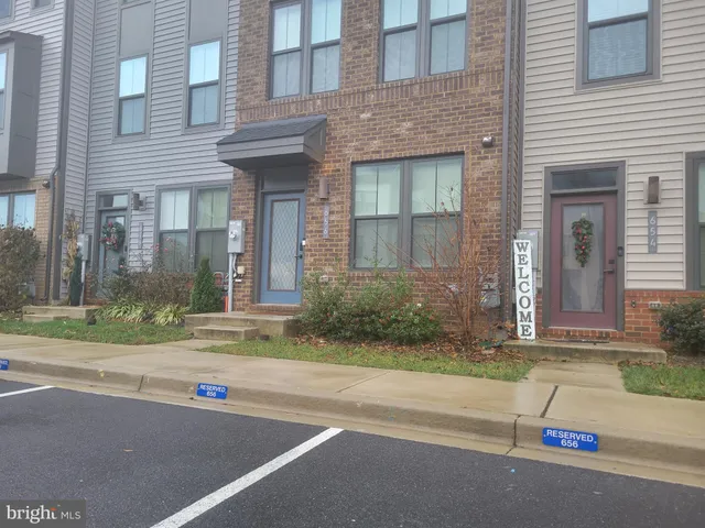 $2,995 | 656 Chalcedony Lane, Glen Burnie, MD 21060
