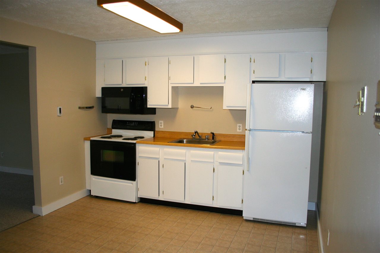 60 Old Hackett Hill Road, Unit 2F Manchester, NH 03102 - Photo 12 of 20